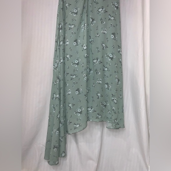 Veiled Collections Long Sleeve Green Maxi Dress - Picture 8 of 14